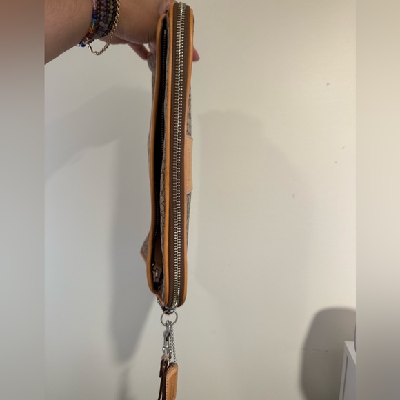 Coach Signature Brown and Tan Toiletry Cosmetic Bag Pouch Case - Picture 6 of 12